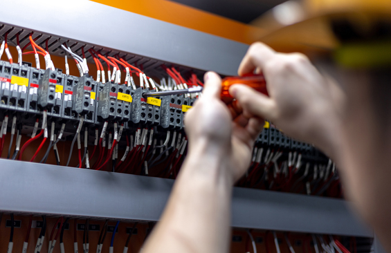 TesYs magnetic ac contactors 110v,220v,380v,415v from 9A to 95A